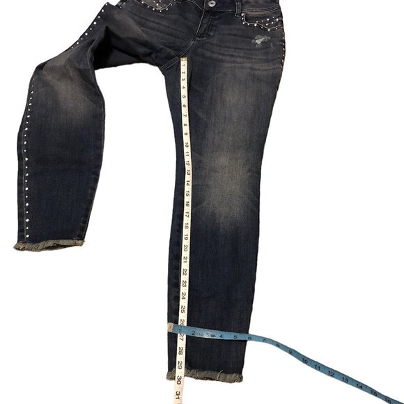 NWT INC Jeans Women's Size 6 Blue Studded Curvy Fit Skinny Leg Starstruck Wash - Picture 4 of 12